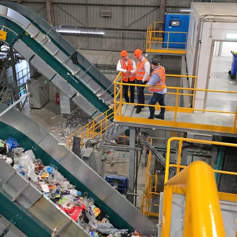 Malcolm Byrne TD visiting Ireland’s new high-tech Materials Recovery Facility with company leadership